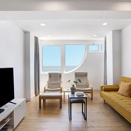 Apartment Moderno E Renovado T2 *