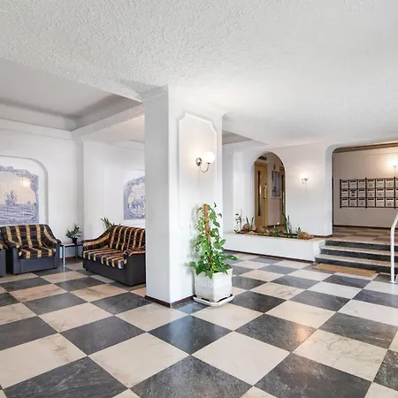 Moderno E Renovado T2 Apartment *