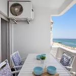 Moderno E Renovado T2 Quarteira
