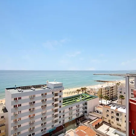 Moderno E Renovado T2 * Quarteira