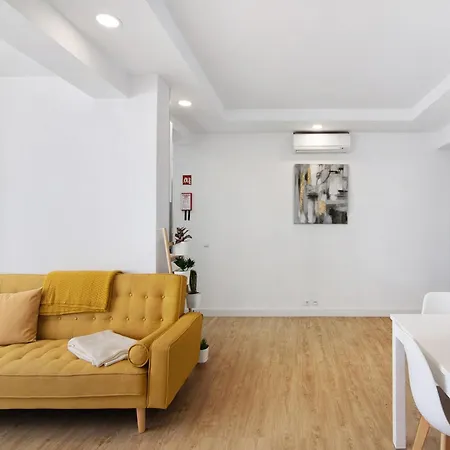 Moderno E Renovado T2 *